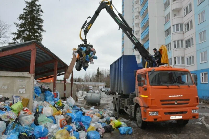Вывоз бытового мусора в Пензе с погрузкой в октябре