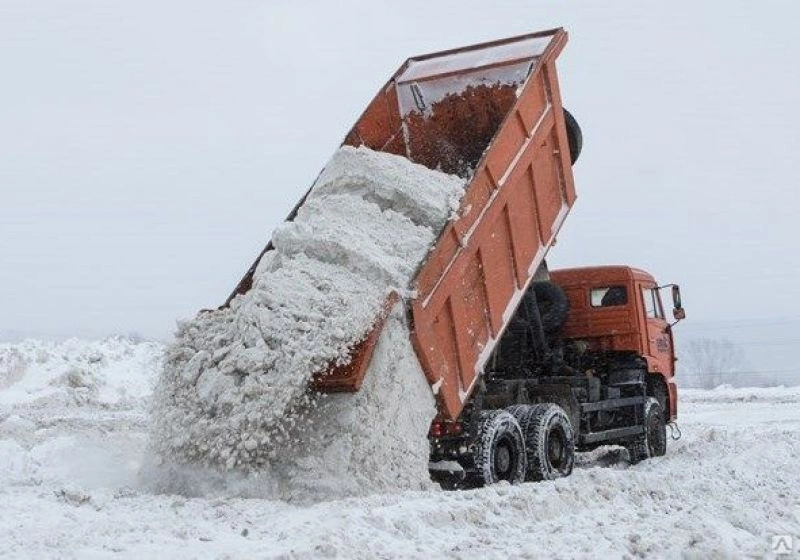 Вывоз снега самосвалами в Пензе от ПроМусор-Пнз - КАМАЗ, ЗИЛ, цена от 3080 руб